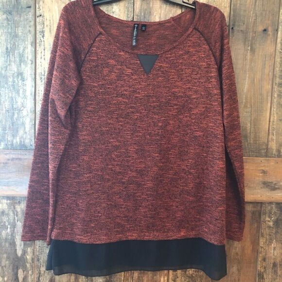 Allie & Rob Sz L Rust Red Black Sheer Hem Relaxed Fit Casual Long-Sleeve Top - Picture 2 of 9